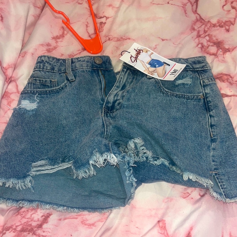 YMI HIGH WAISTED BOOTY SHORTS